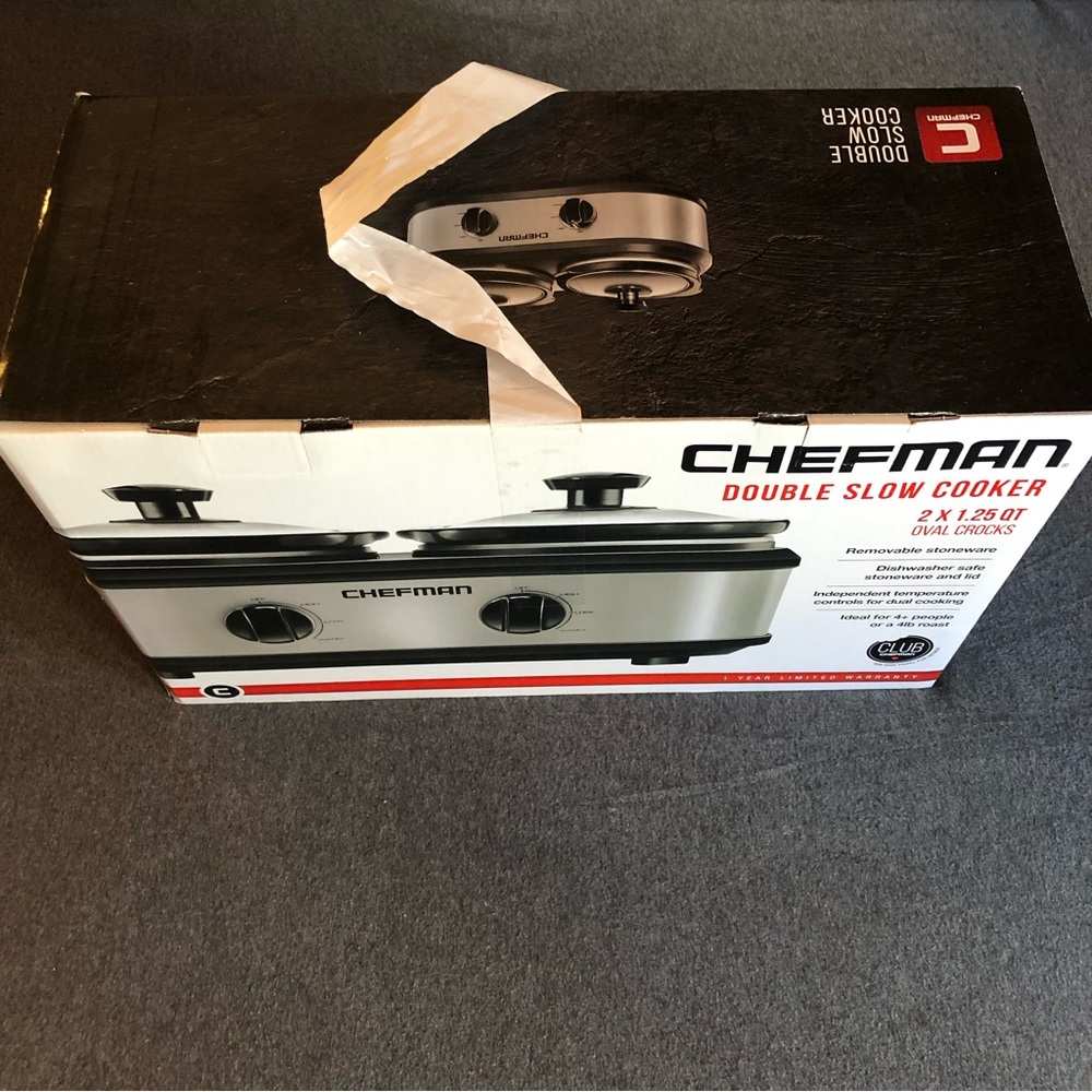 Chefman Double Slow Cooker 2 x 1.25 Quart Oval Stoneware Crocks - Dual Controls - Picture 6 of 11